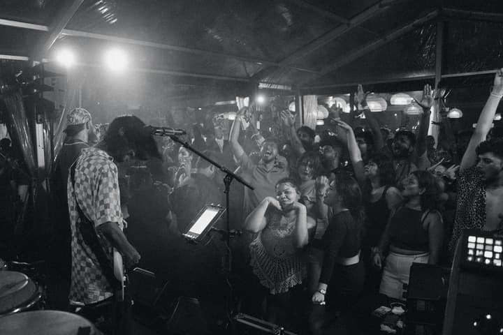 Infinity Live at TukTuk - Image 12